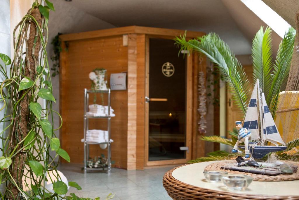 Landhotel Zur Schmiede Göhren-Lebbin Exterior foto